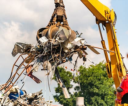 Macara pentru reciclare deșeuri metalice